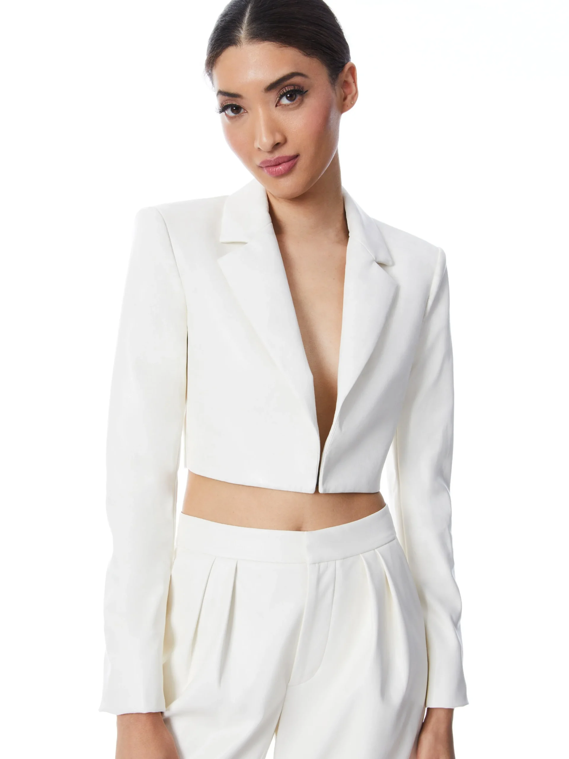 Alice and Olivia VEGAN LEATHER|ESSENTIALS*ABBOTT CROPPED RUCHED SLEEVE VEGAN LEATHER BLAZER