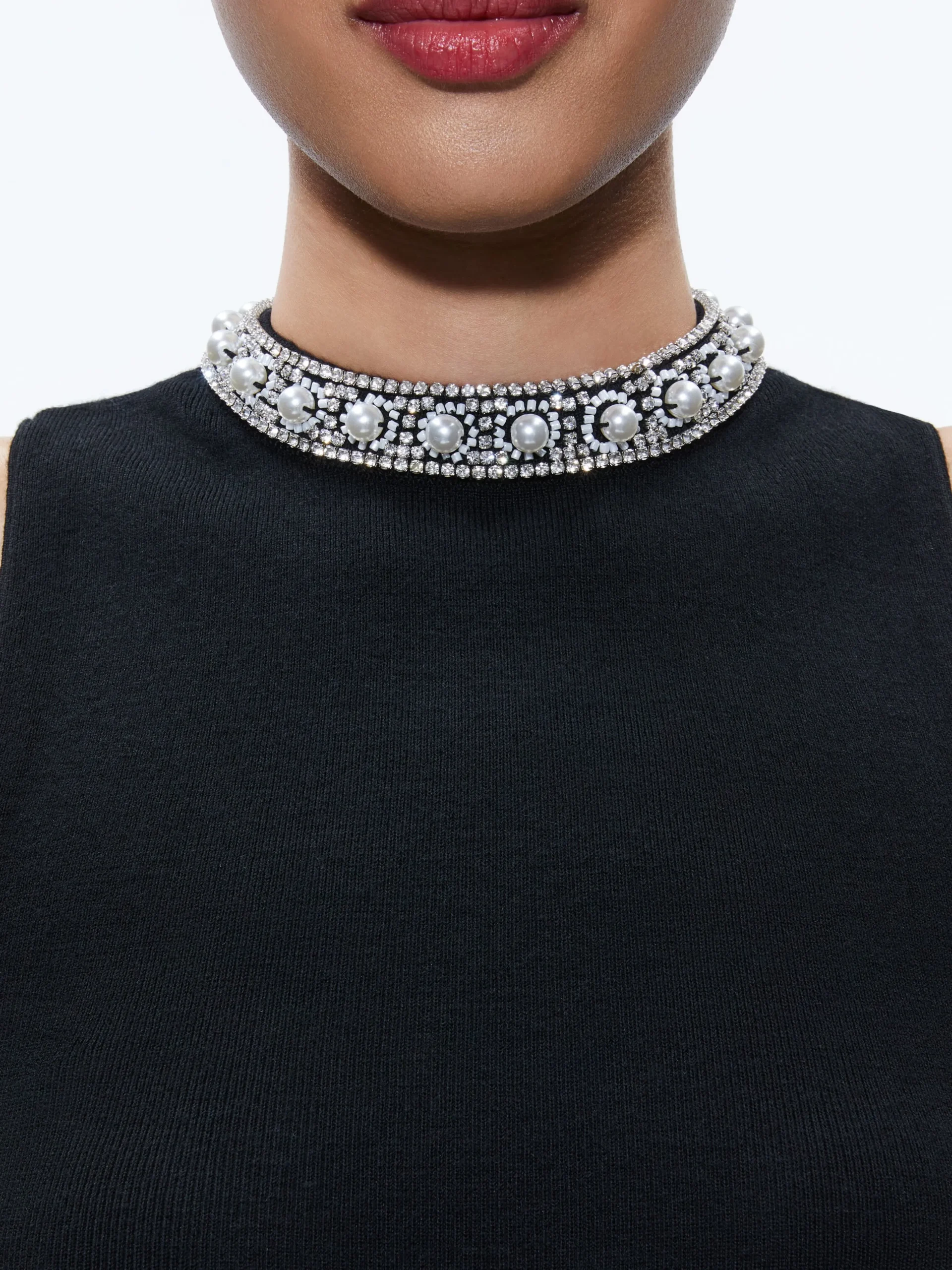 Alice and Olivia TOPS*AMITY EMBELLISHED NECK CROPPED TANK