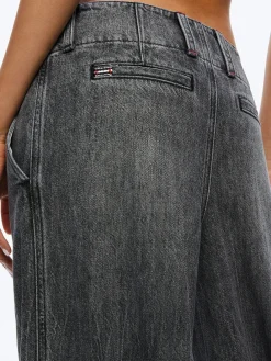Alice and Olivia JEAN SHOP|JEANS*ANDERS LOW RISE PLEATED JEAN