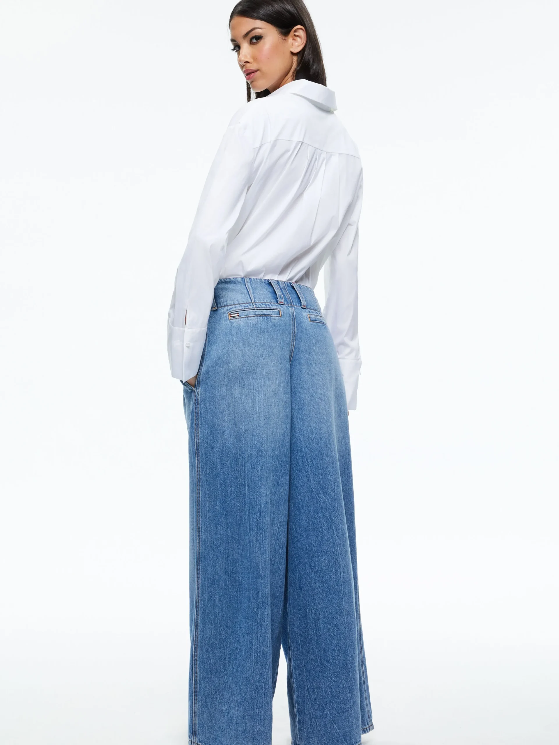 Alice and Olivia JEAN SHOP|JEANS*ANDERS LOW RISE PLEATED JEAN