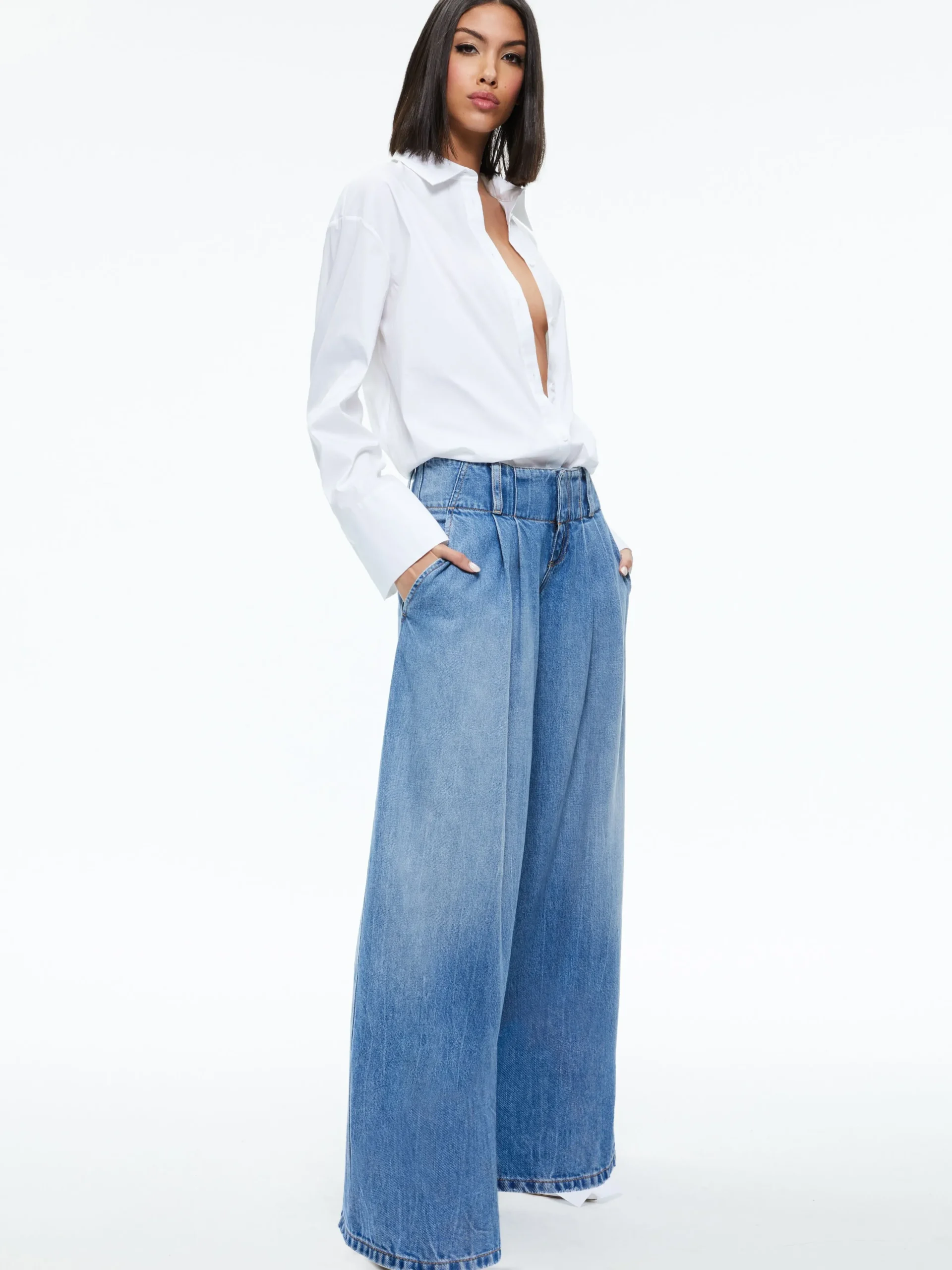 Alice and Olivia JEAN SHOP|JEANS*ANDERS LOW RISE PLEATED JEAN
