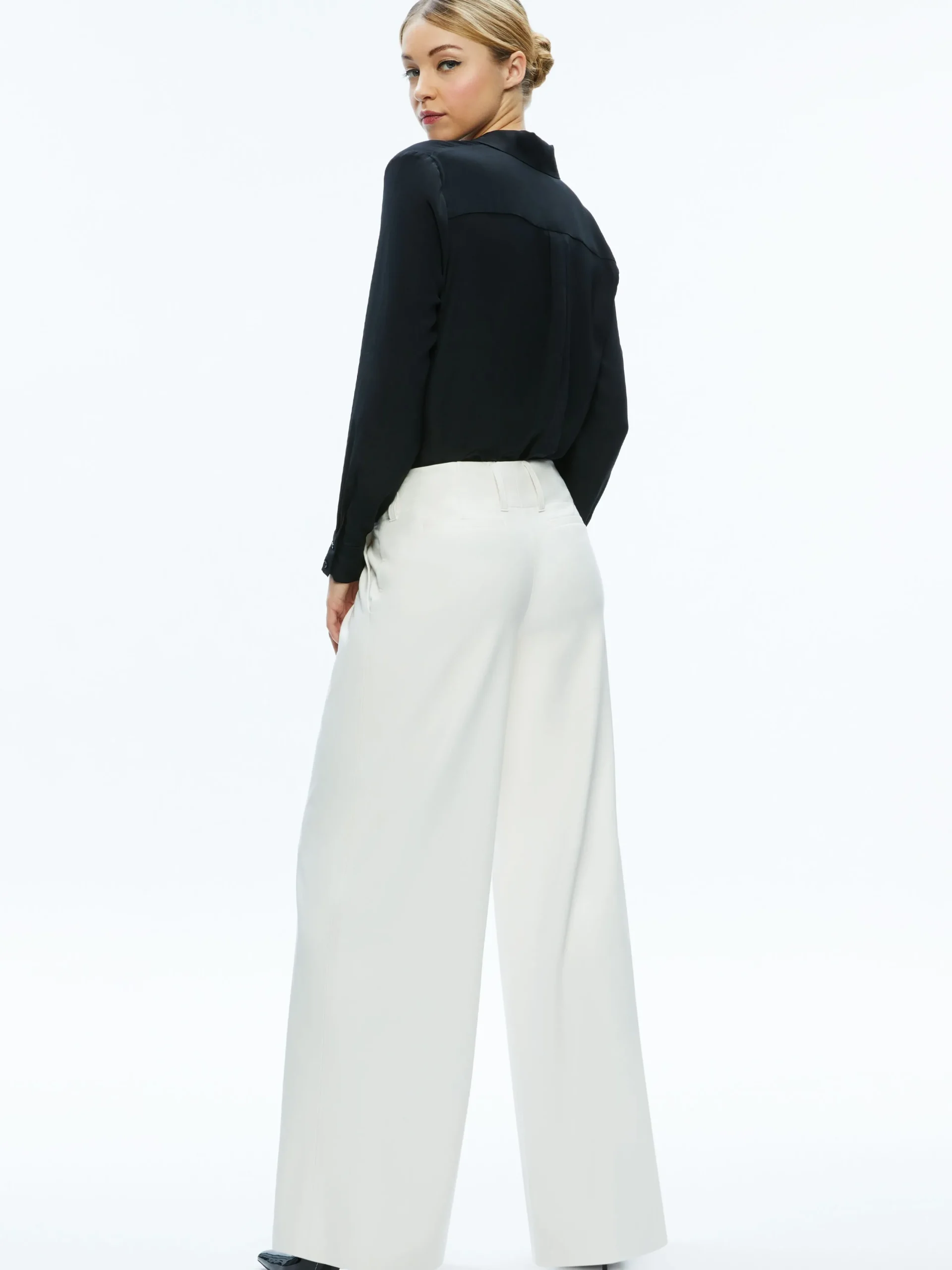 Alice and Olivia VEGAN LEATHER|ESSENTIALS*ANDERS VEGAN LEATHER LOW RISE PANT