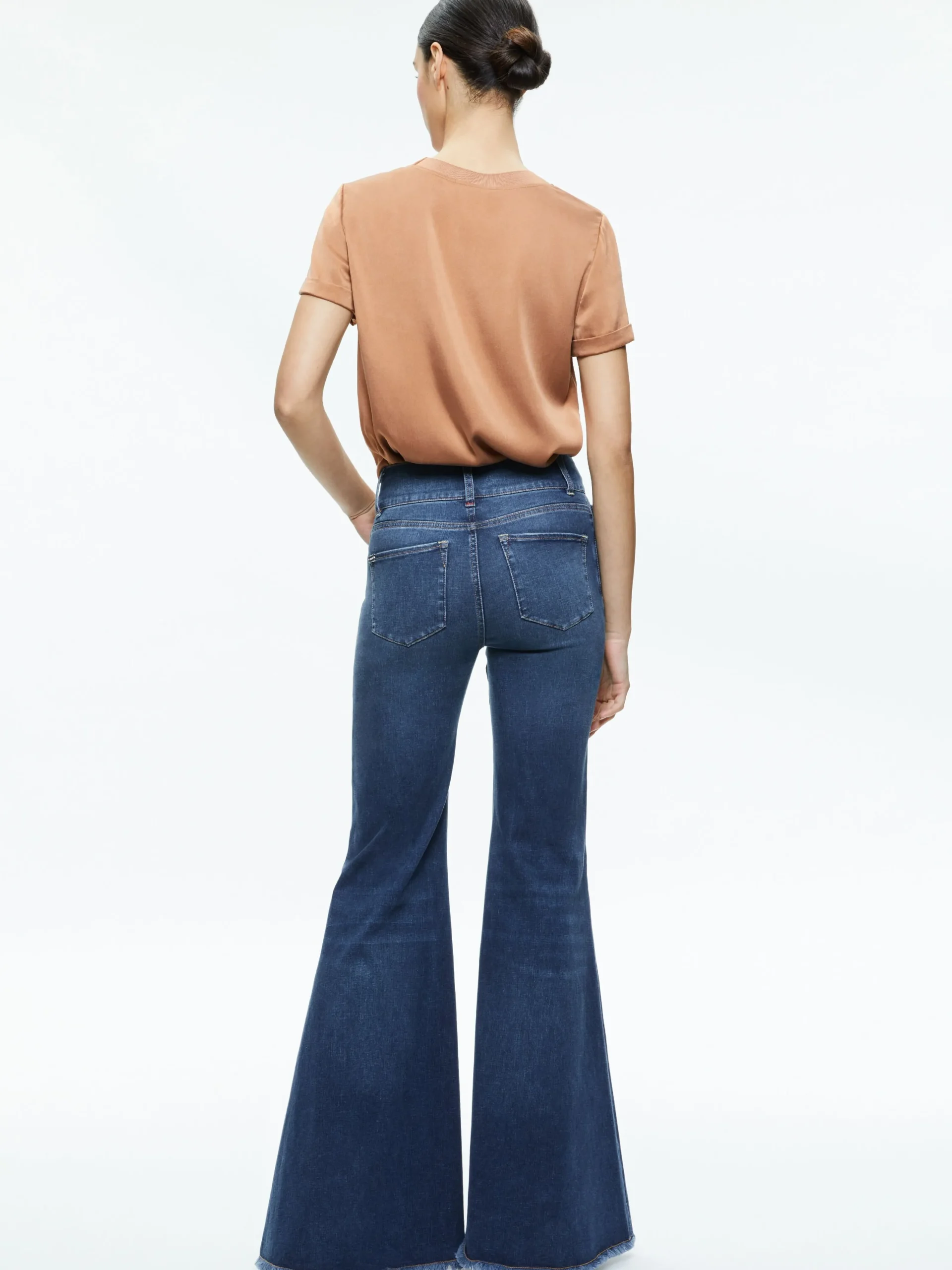 Alice and Olivia ESSENTIALS|TOPS*BRADEN DROP SHOULDER TEE