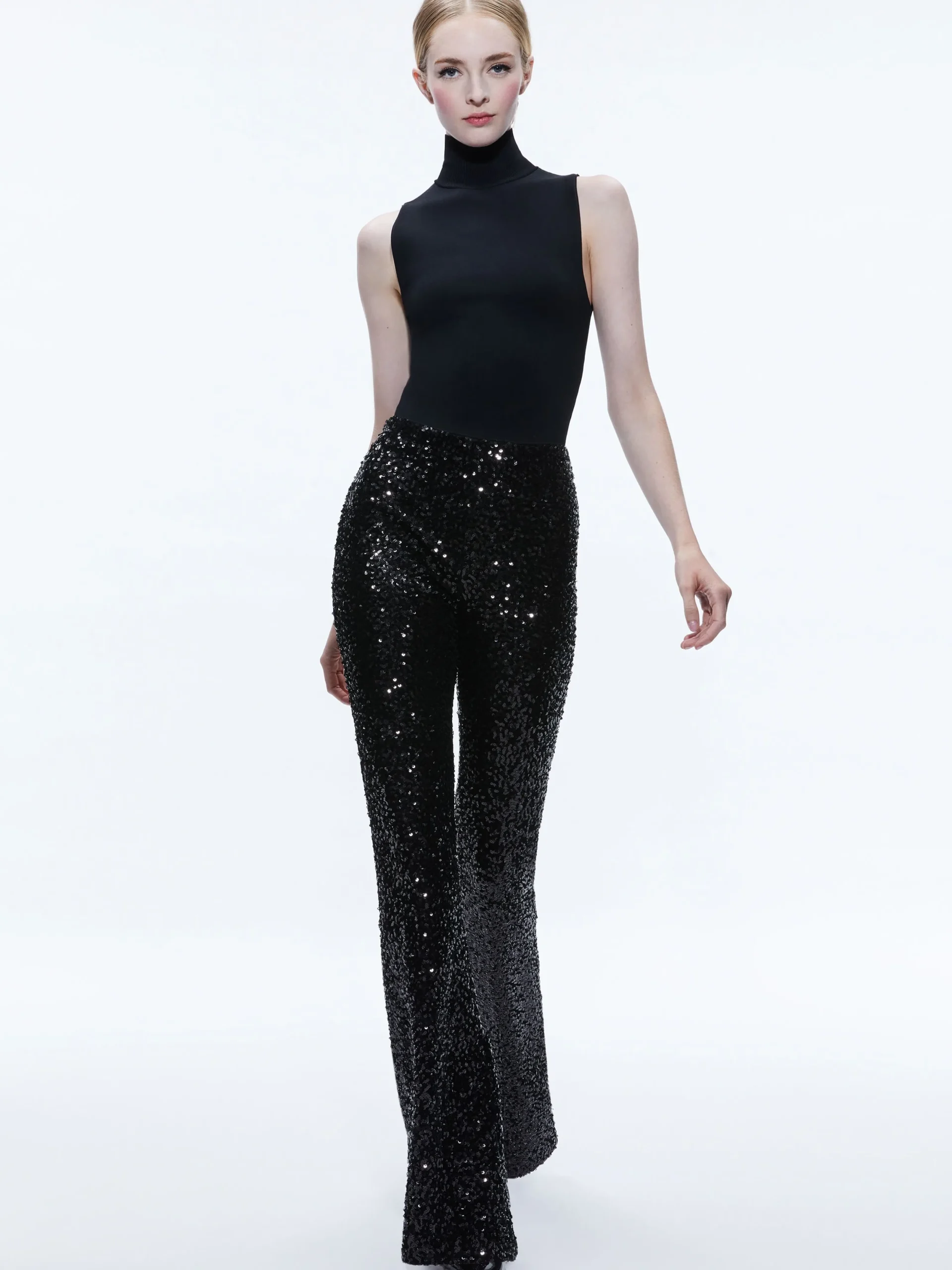 Alice and Olivia MATCHING SETS*BREANN SEQUIN FITTED BLAZER + LARA SEQUIN BOOTCUT PANT