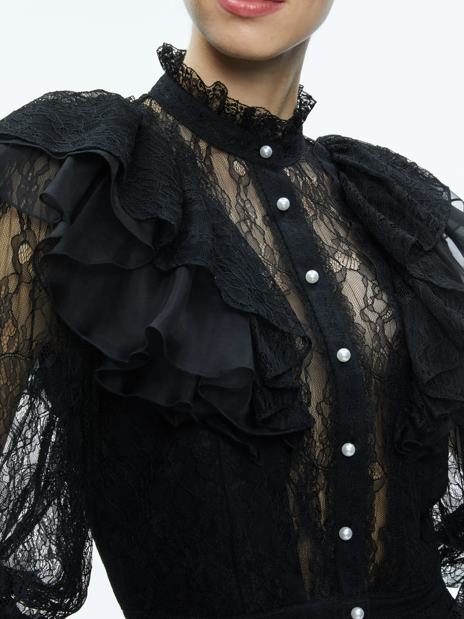 Alice and Olivia VALENTINE'S DAY EDIT|TOPS*DELPHA RUFFLE LACE BLOUSON SLEEVE CROPPED TOP
