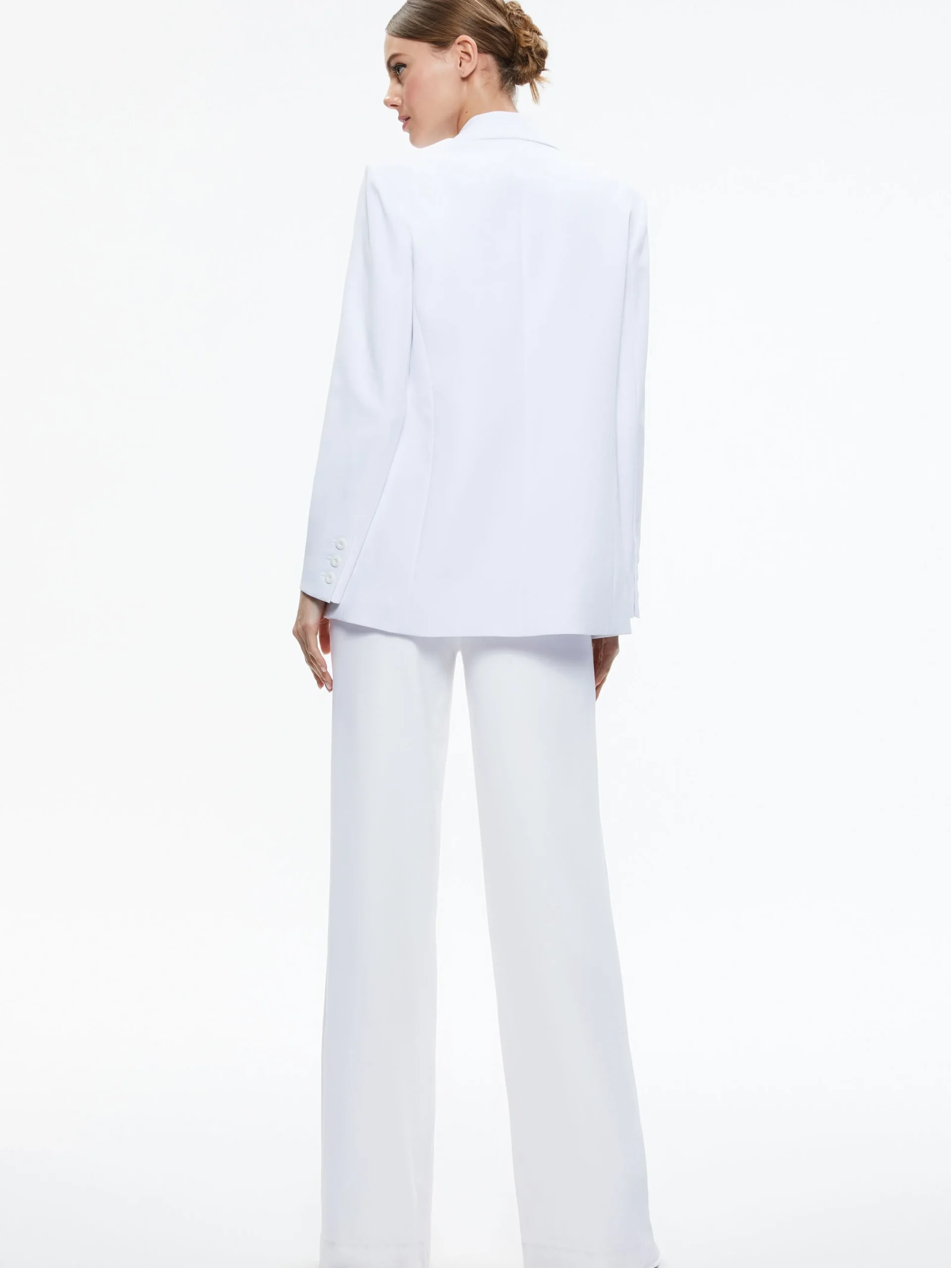 Alice and Olivia ESSENTIALS|THE WORKWEAR EDIT*DENNY NOTCH COLLAR BOYFRIEND BLAZER