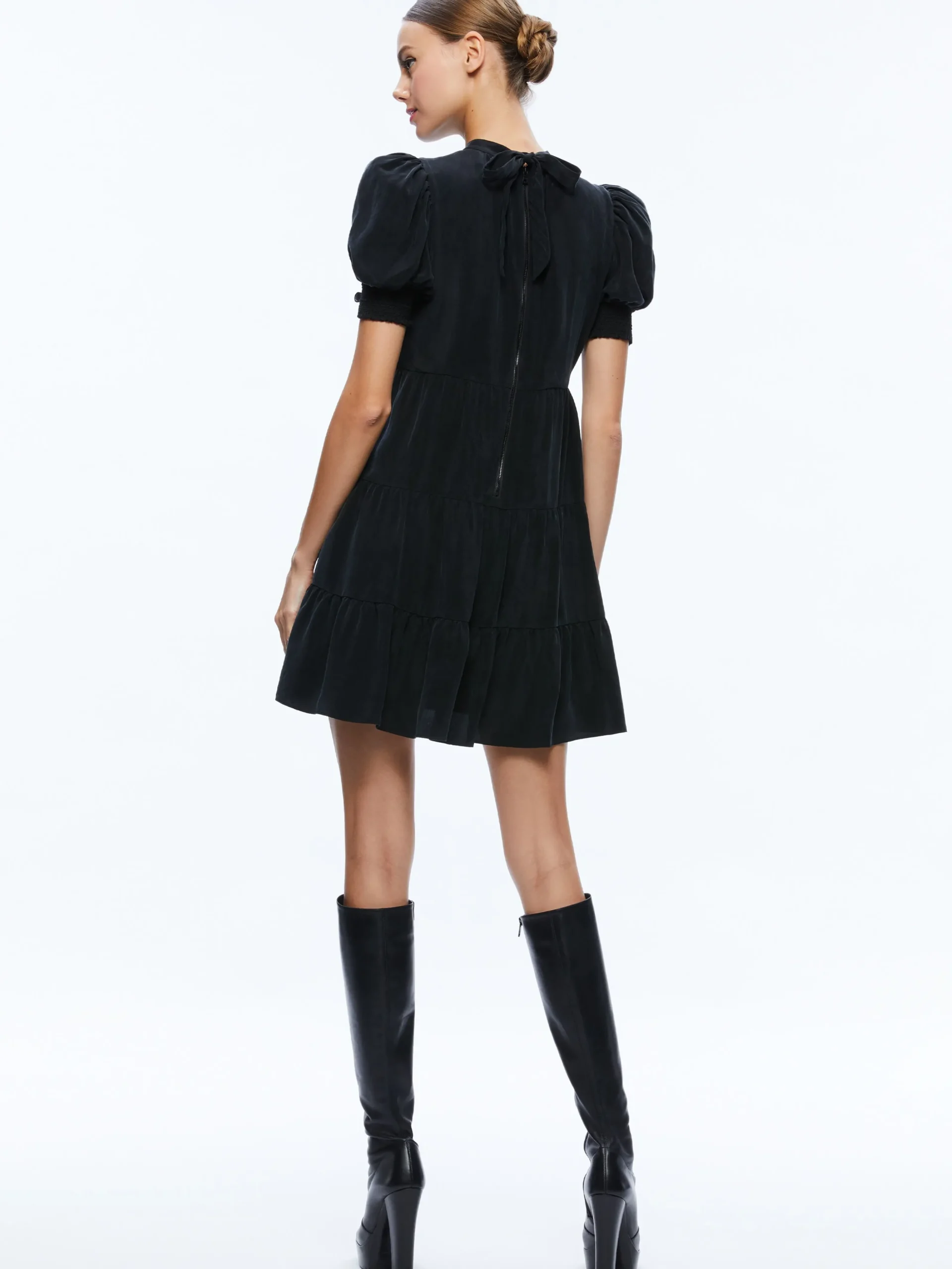 Alice and Olivia MINI|DRESSES*DORINE PUFF SLEEVE MINI DRESS