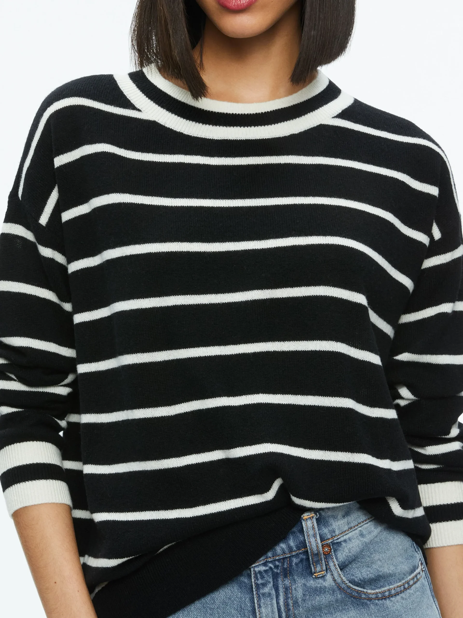 Alice and Olivia ESSENTIALS|SWEATERS*FILA CREWNECK PULLOVER