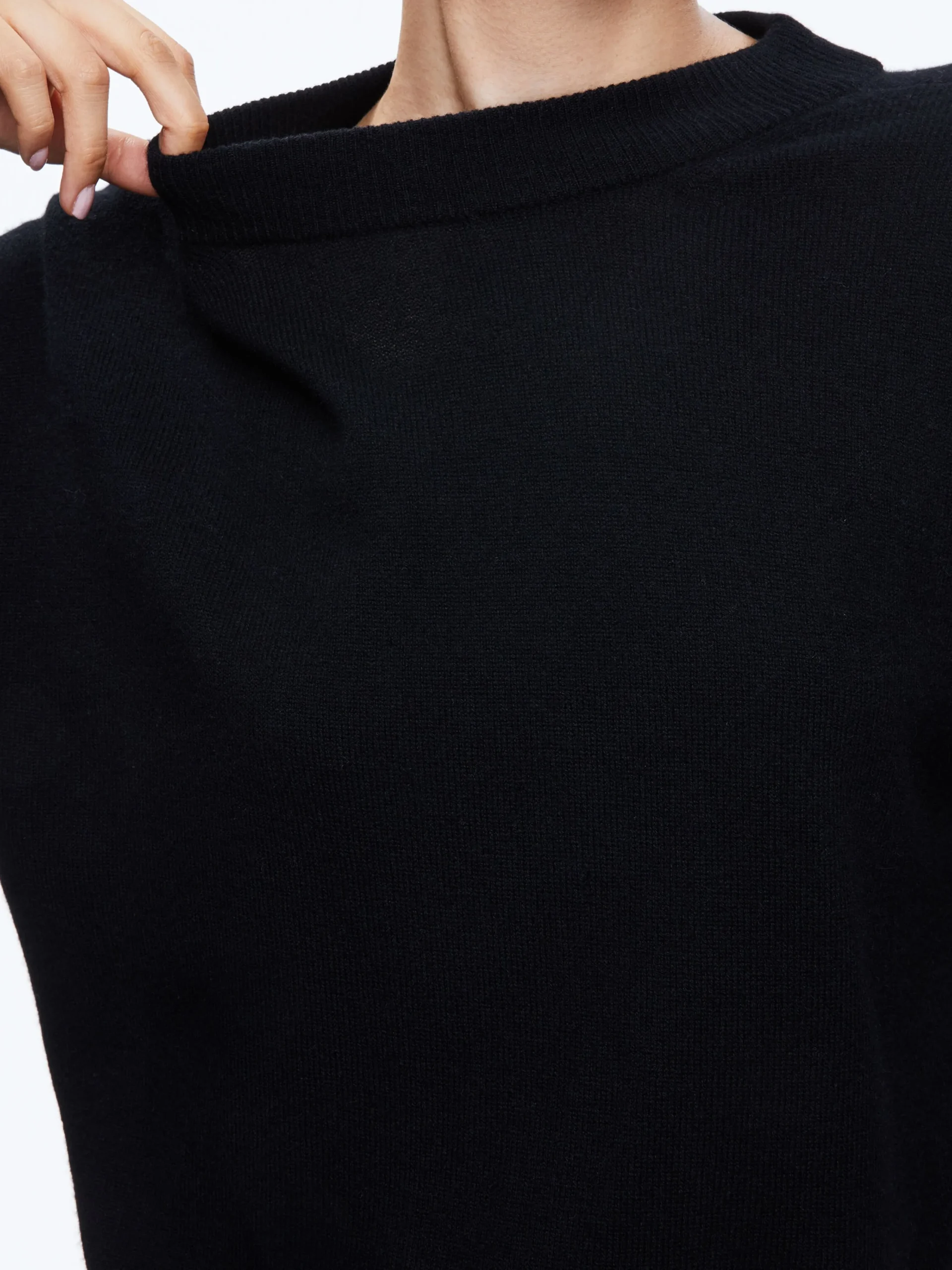 Alice and Olivia ESSENTIALS|SWEATERS*FILA CREWNECK PULLOVER