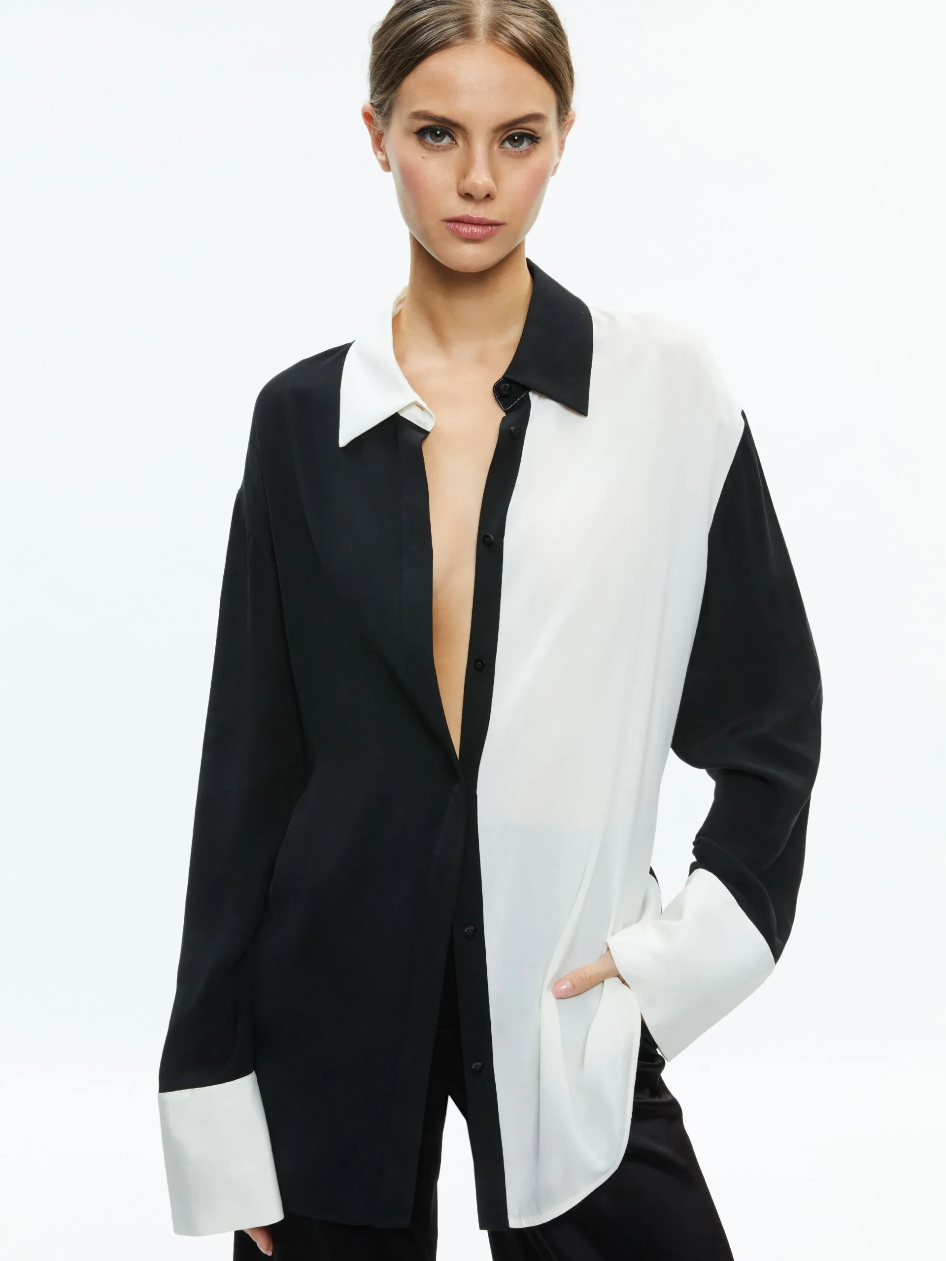 Alice and Olivia STACEY'S FAVORITES|ESSENTIALS*FINELY OVERSIZED BUTTON DOWN SHIRT