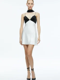 Alice and Olivia VALENTINE'S DAY EDIT|GUEST OF*JULIENNE V-NECK MINI DRESS