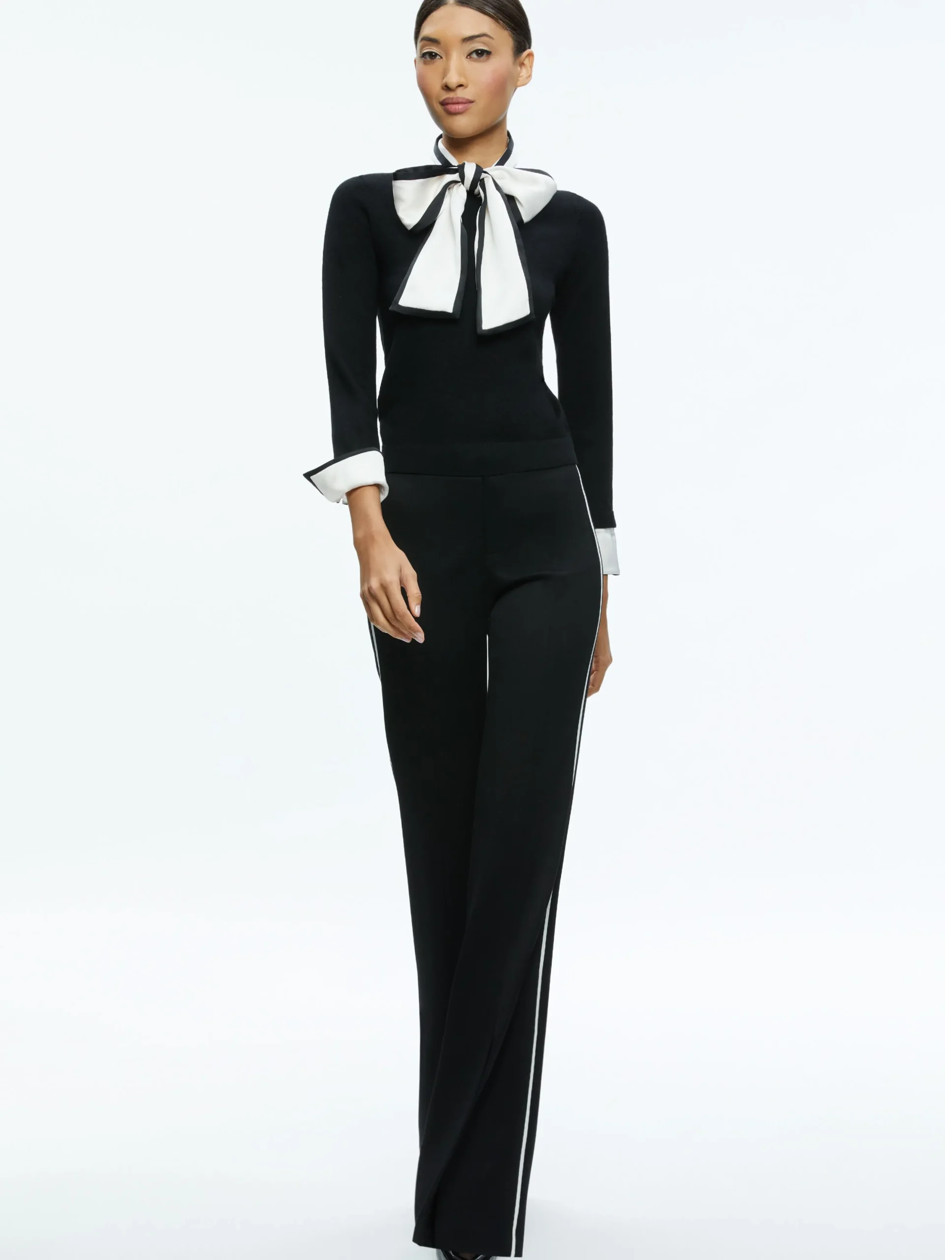 Alice and Olivia ESSENTIALS|THE WORKWEAR EDIT*JUSTINA PULLOVER