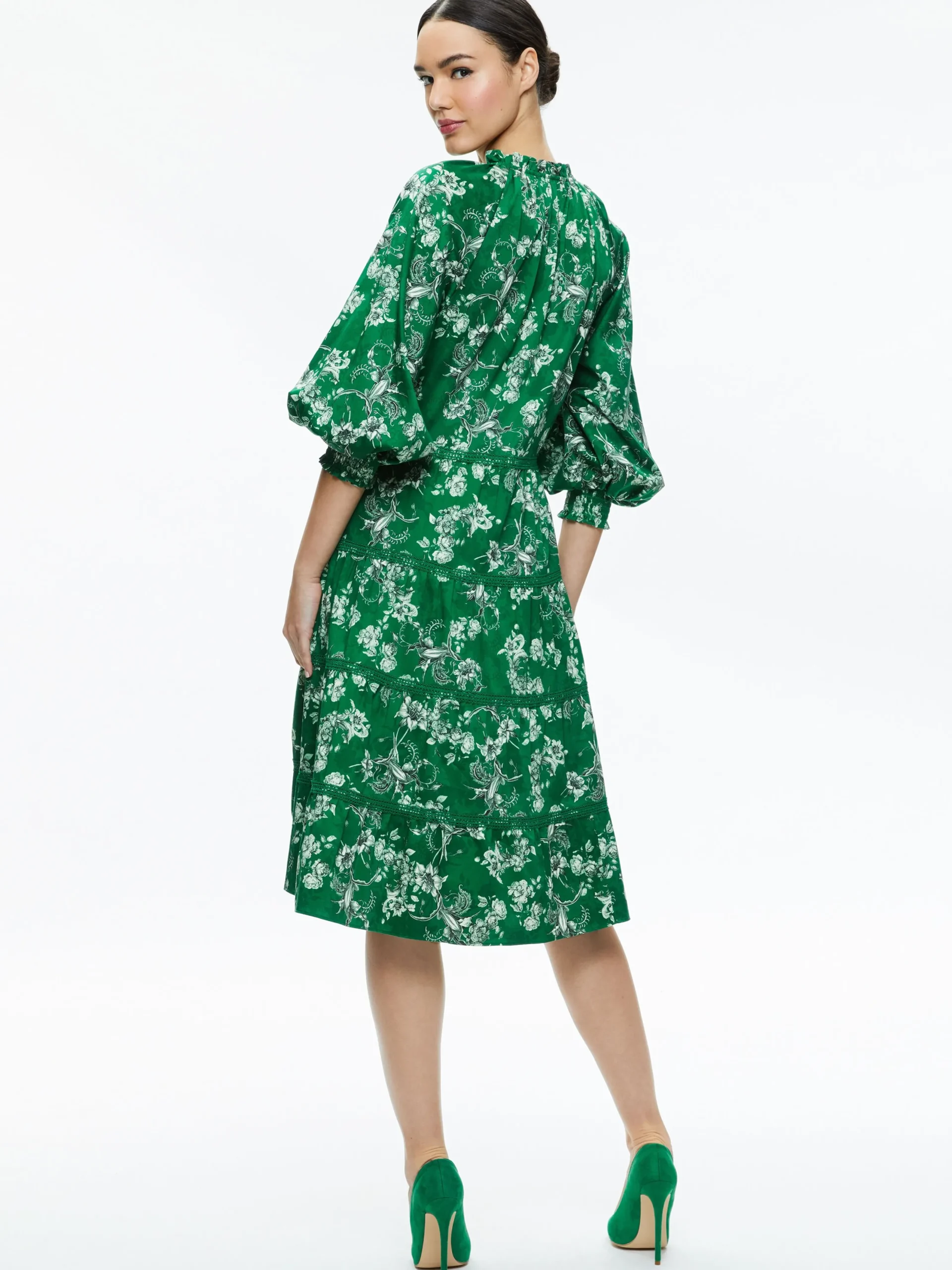 Alice and Olivia MIDI|DRESSES*LAYLA TIERED RUFFLE MIDI DRESS