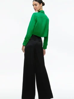 Alice and Olivia TOPS*LEON CROPPED BUTTON DOWN