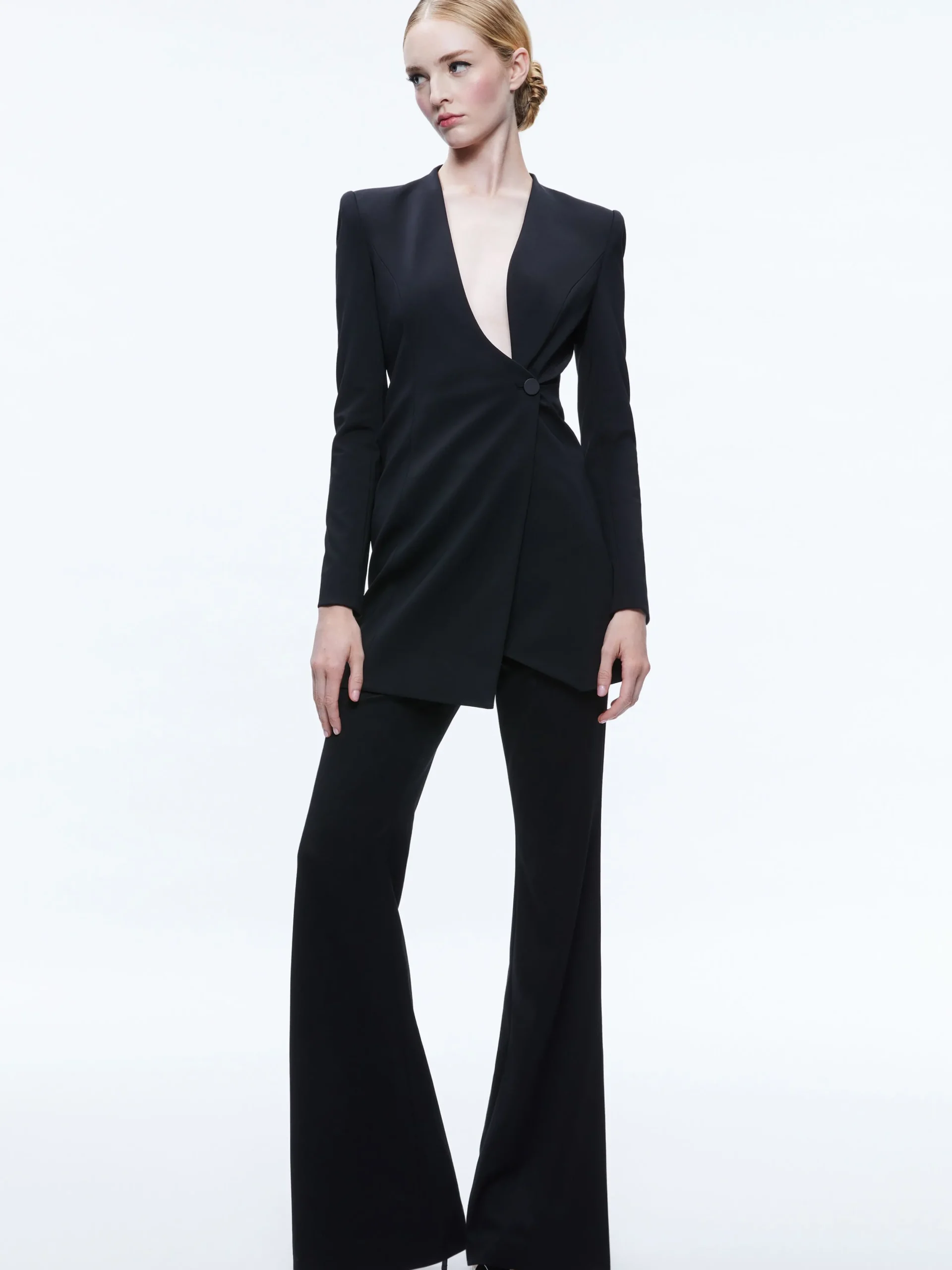 Alice and Olivia SUITS|JACKETS + COATS*LUCIEN CURVED V-NECK FITTED BLAZER