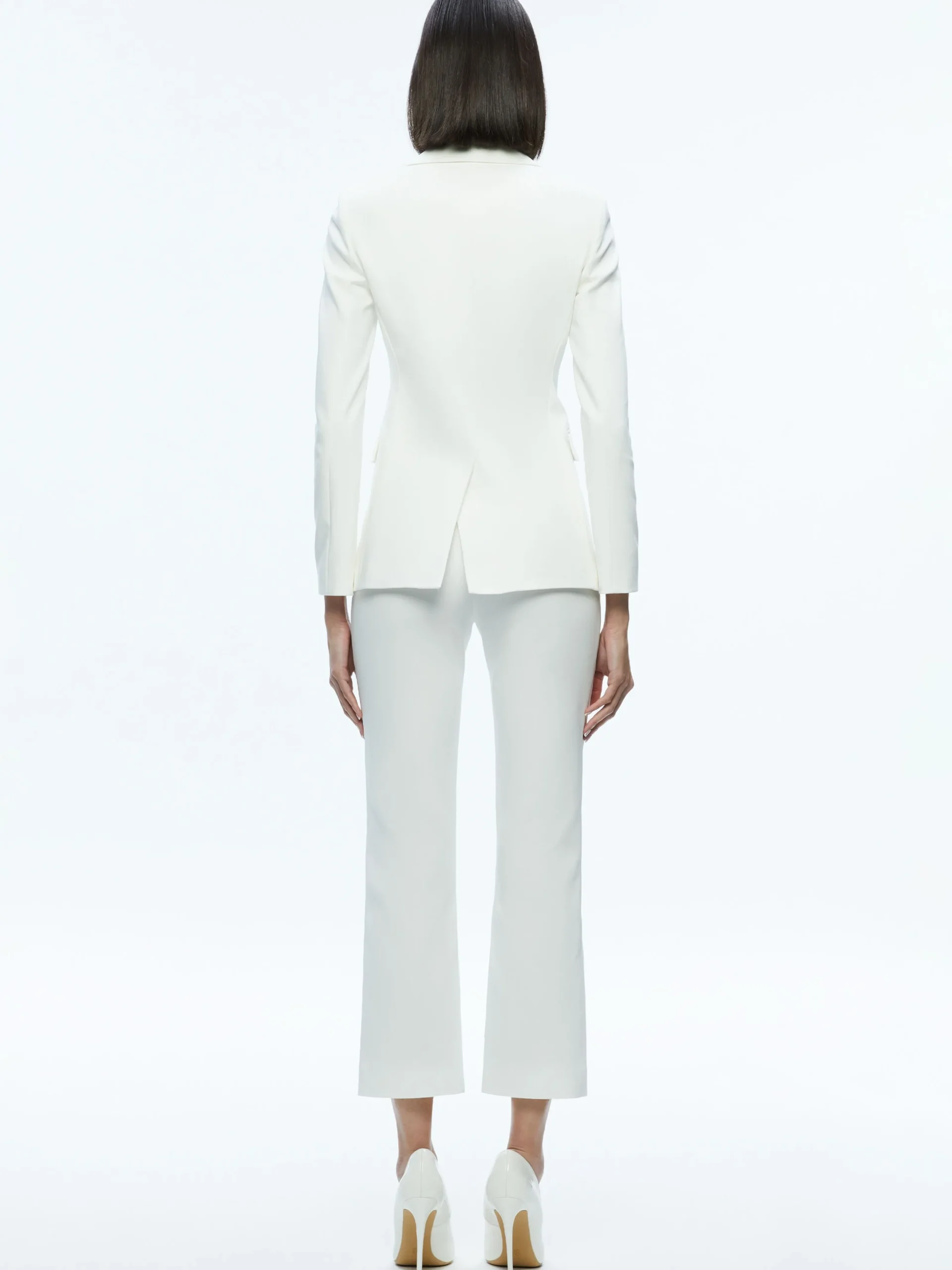 Alice and Olivia ESSENTIALS|THE WORKWEAR EDIT*MACEY SLIT SLEEVE BLAZER