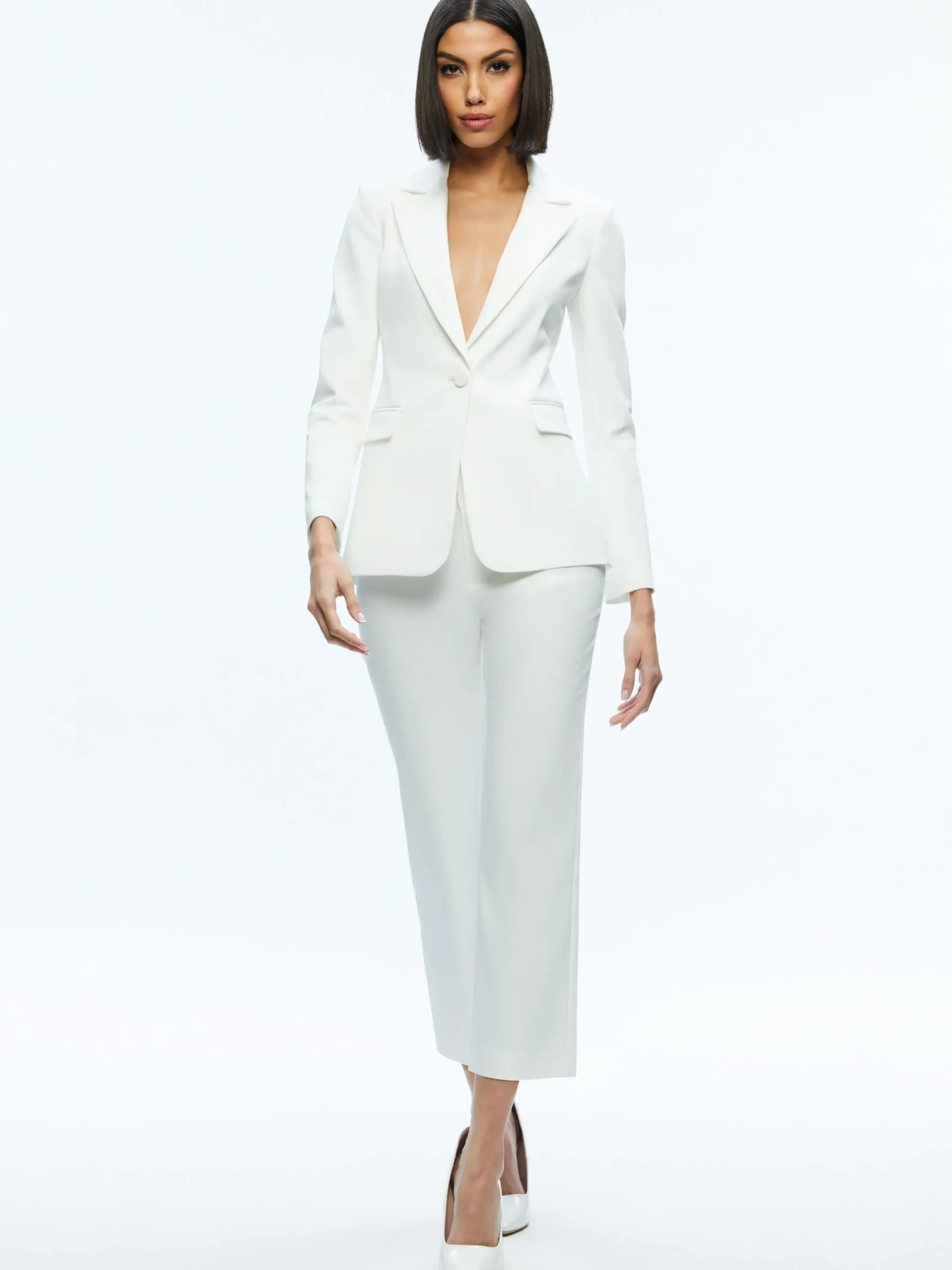 Alice and Olivia ESSENTIALS|THE WORKWEAR EDIT*MACEY SLIT SLEEVE BLAZER