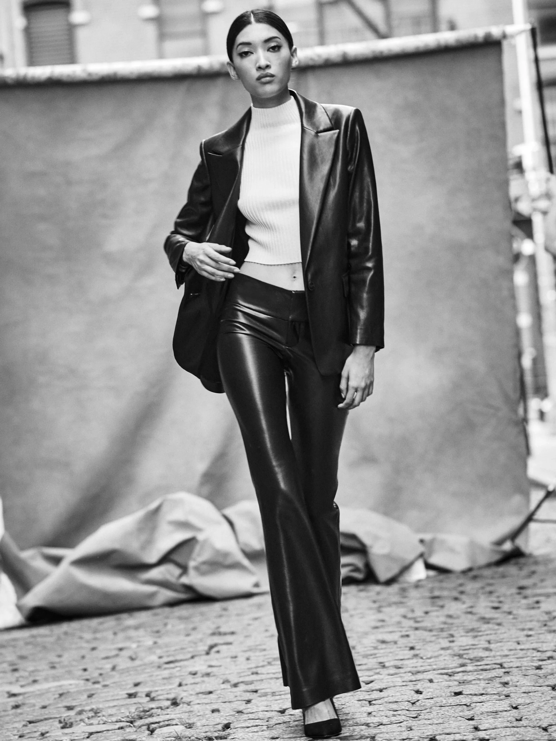 Alice and Olivia VEGAN LEATHER|ESSENTIALS*OLIVIA VEGAN LEATHER BOOTCUT PANT