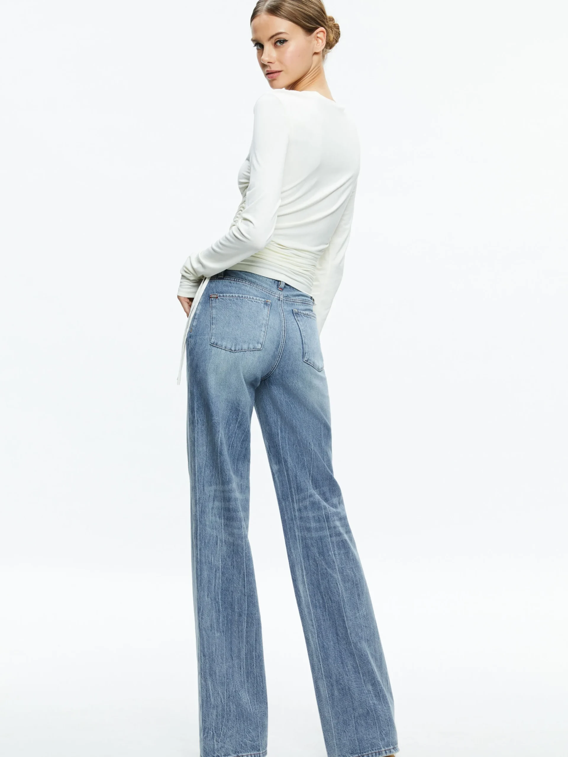 Alice and Olivia ESSENTIALS|TOPS*PERCY CREWNECK RUCHED CROPPED TOP