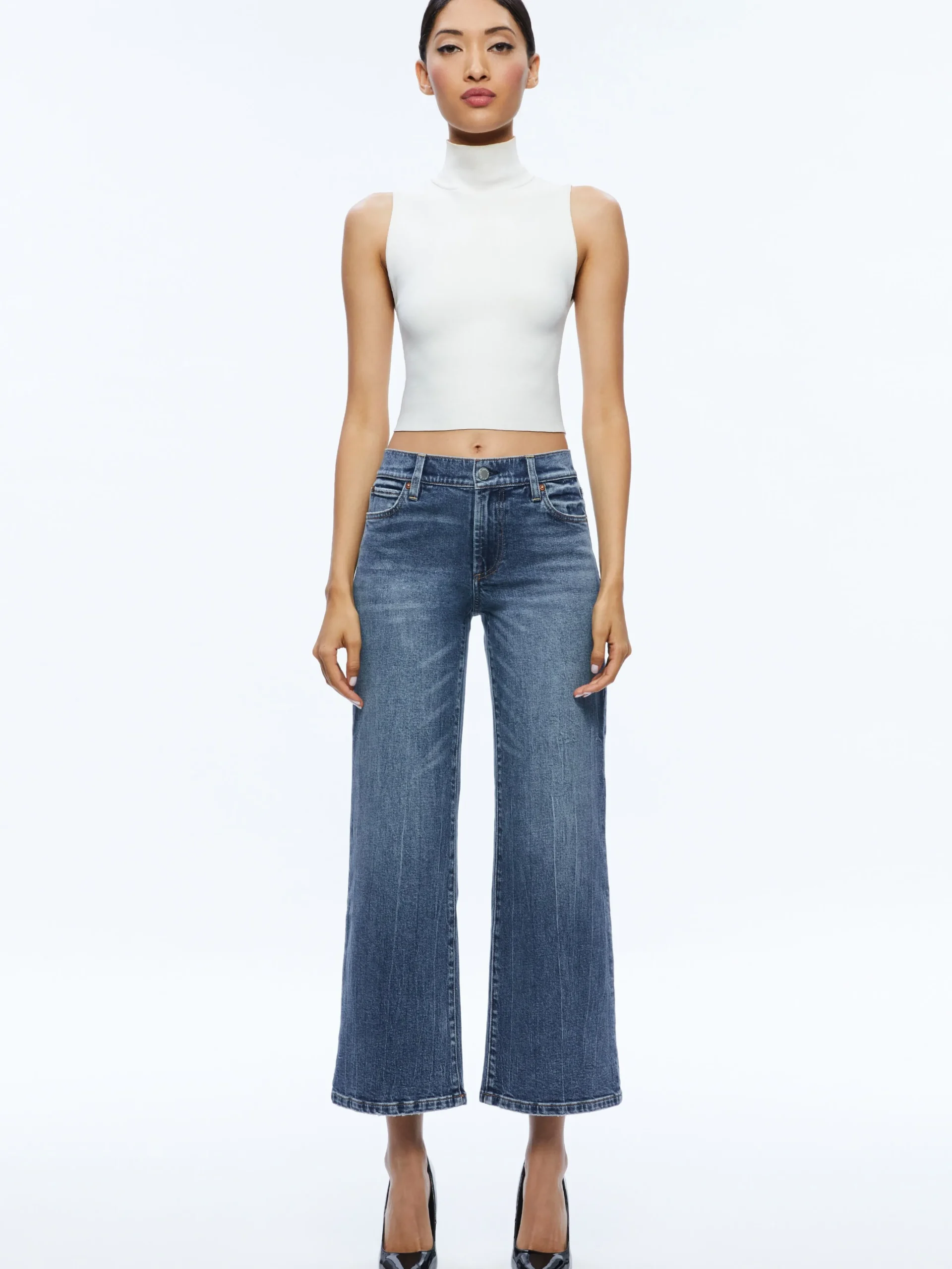 Alice and Olivia JEAN SHOP|ESSENTIALS*ROXIE KICK FLARE JEAN