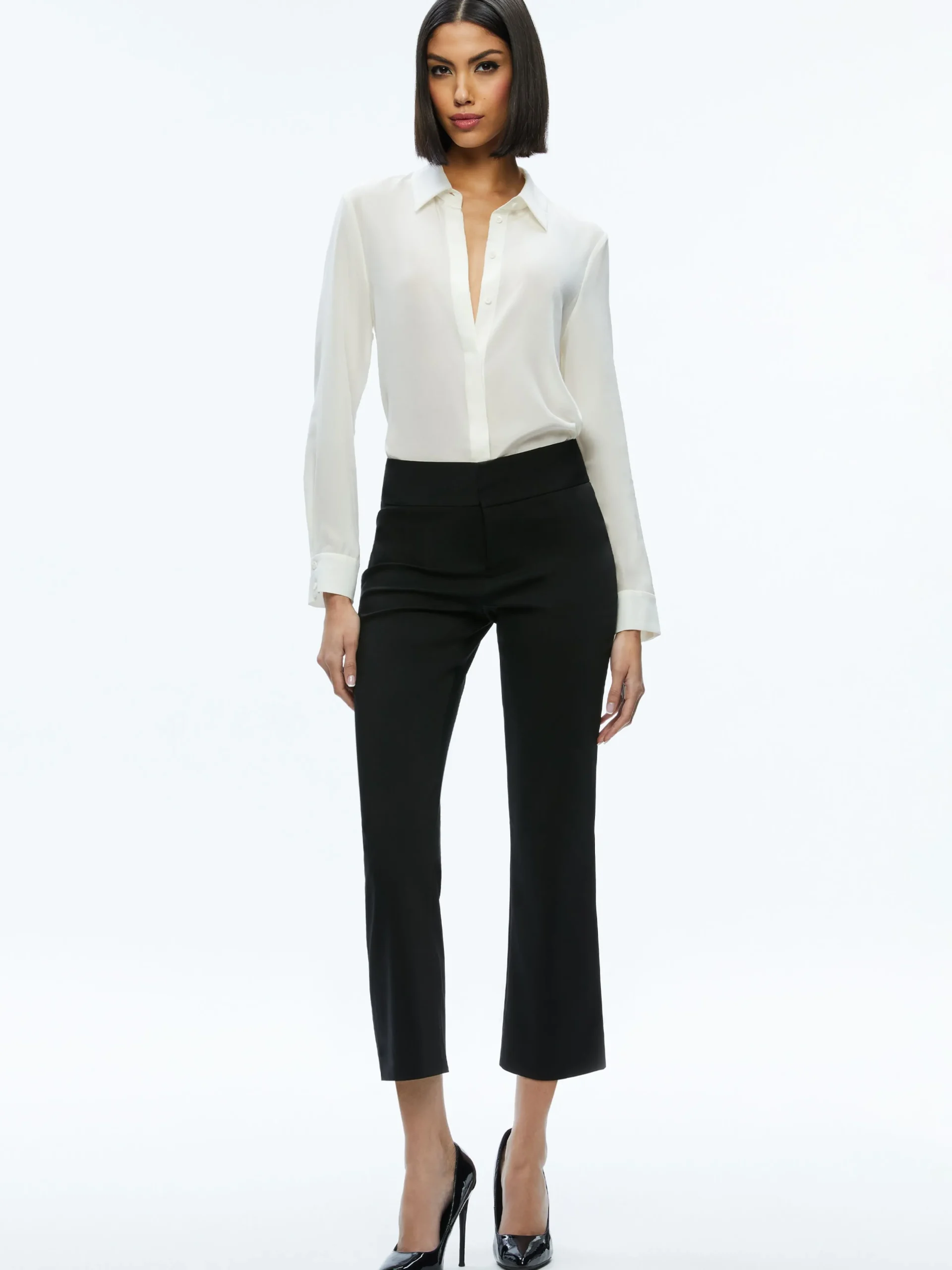 Alice and Olivia ESSENTIALS|THE WORKWEAR EDIT*STACEY LOW RISE KICK FLARE PANT