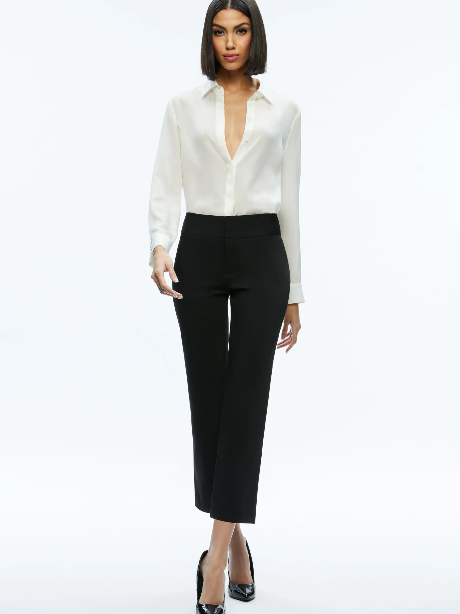 Alice and Olivia ESSENTIALS|THE WORKWEAR EDIT*STACEY LOW RISE KICK FLARE PANT