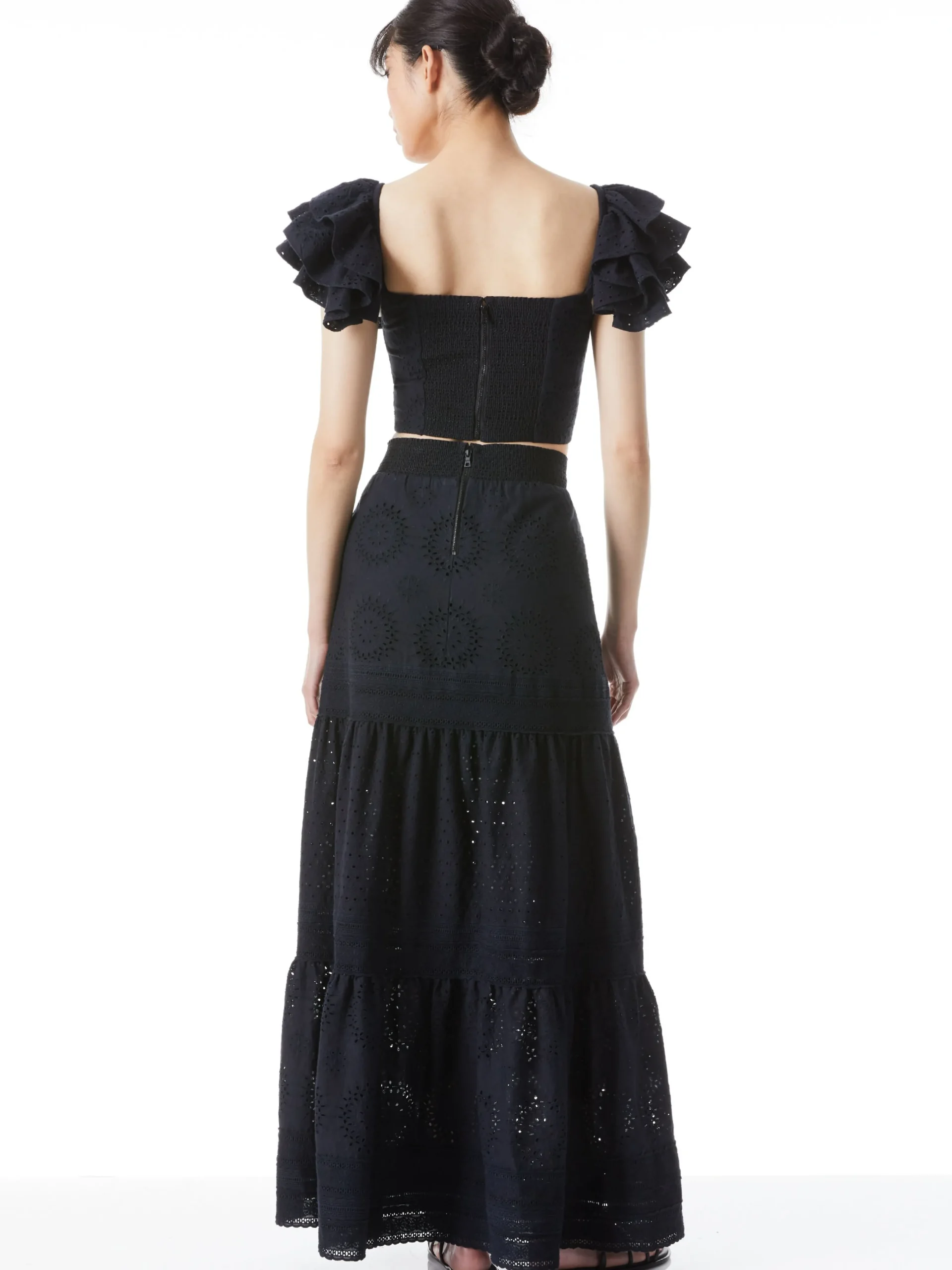 Alice and Olivia TOPS*TAWNY EYELET SQUARE NECK RUFFLE CROP TOP