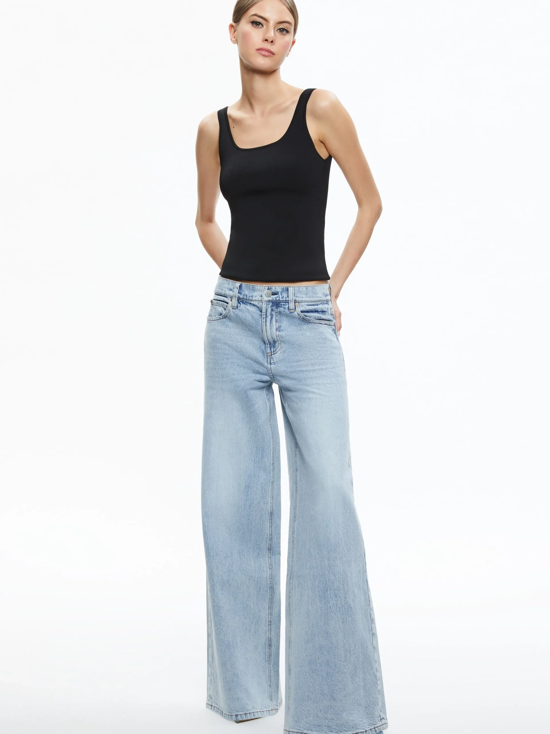 Alice and Olivia JEAN SHOP|JEANS*TRISH MID RISE BAGGY JEAN