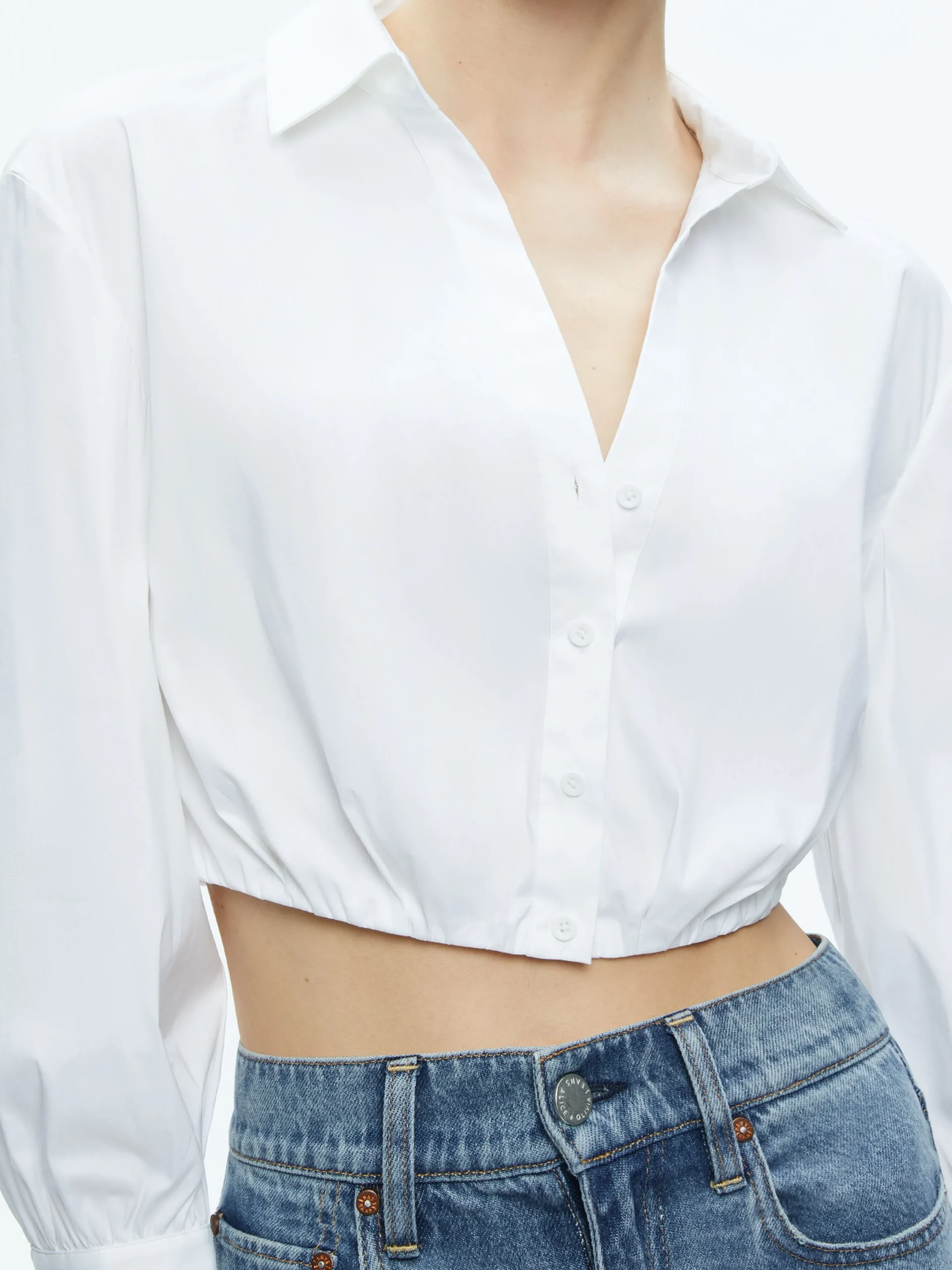 Alice and Olivia ESSENTIALS|TOPS*TRUDY CROPPED BUTTON DOWN