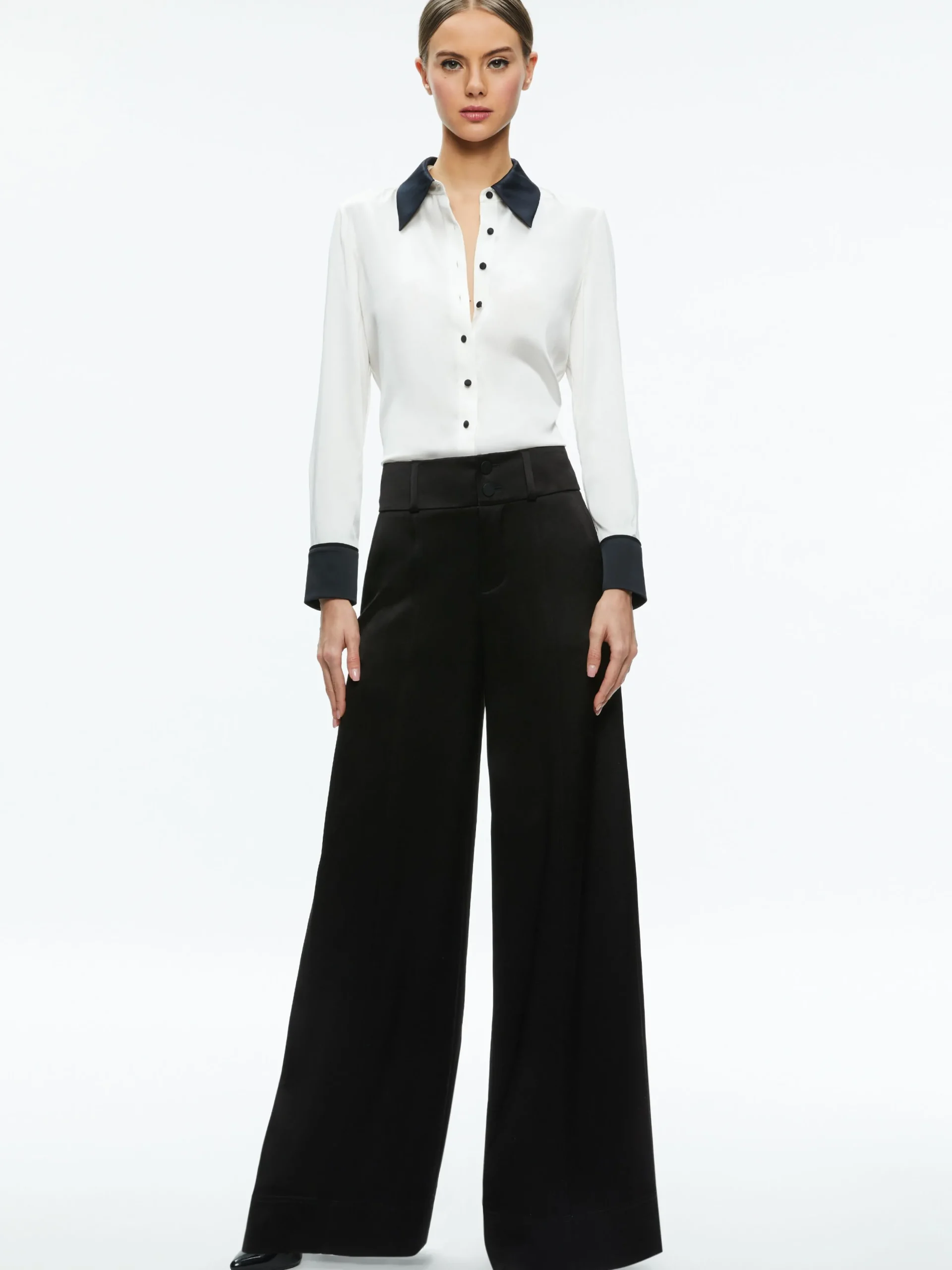 Alice and Olivia ESSENTIALS|THE WORKWEAR EDIT*WILLA FITTED PLACKET TOP