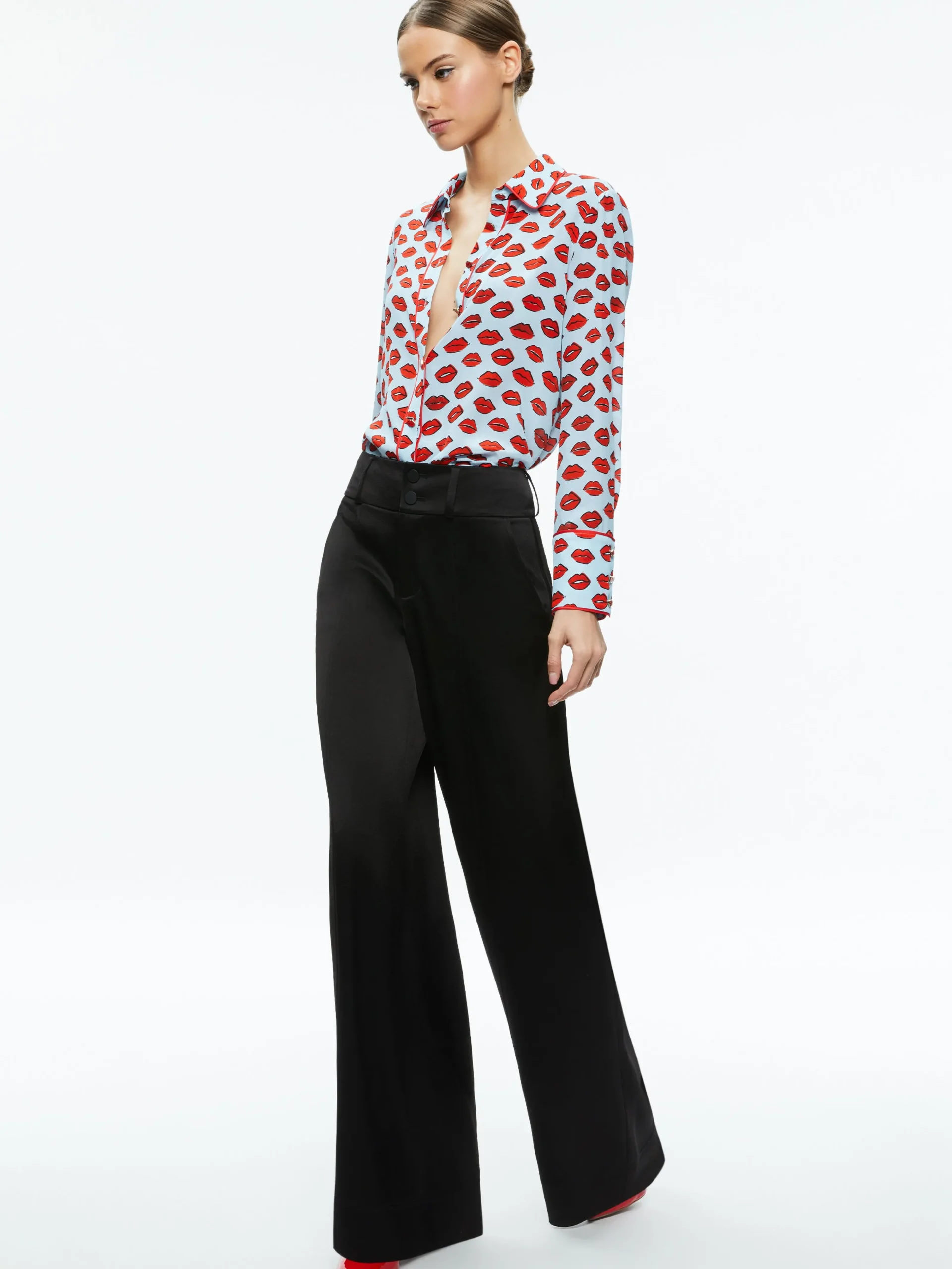 Alice and Olivia VALENTINE'S DAY EDIT|TOPS*WILLA PLACKET TOP WITH PIPING
